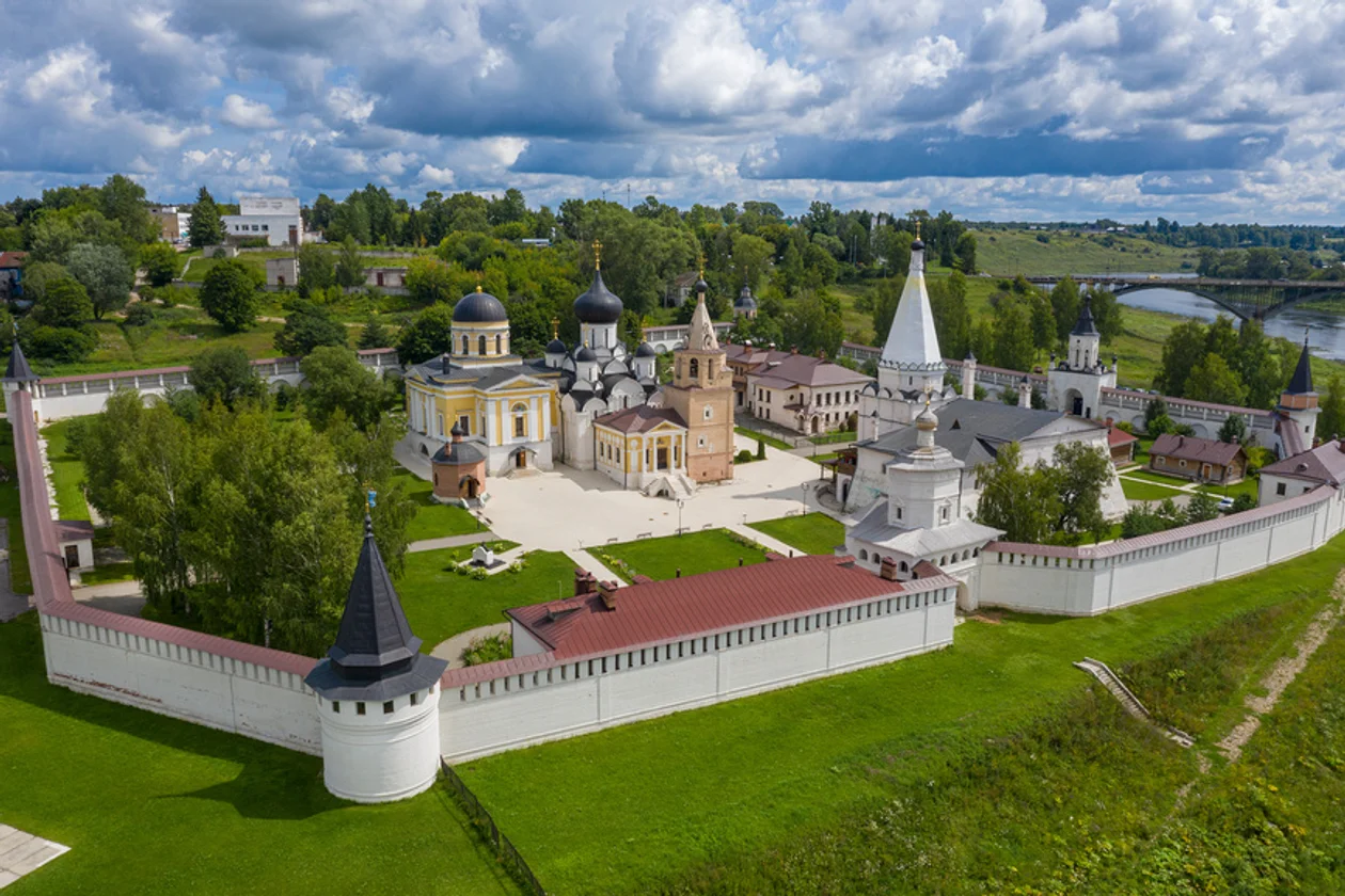 Старицкий Свято-Успенский монастырь