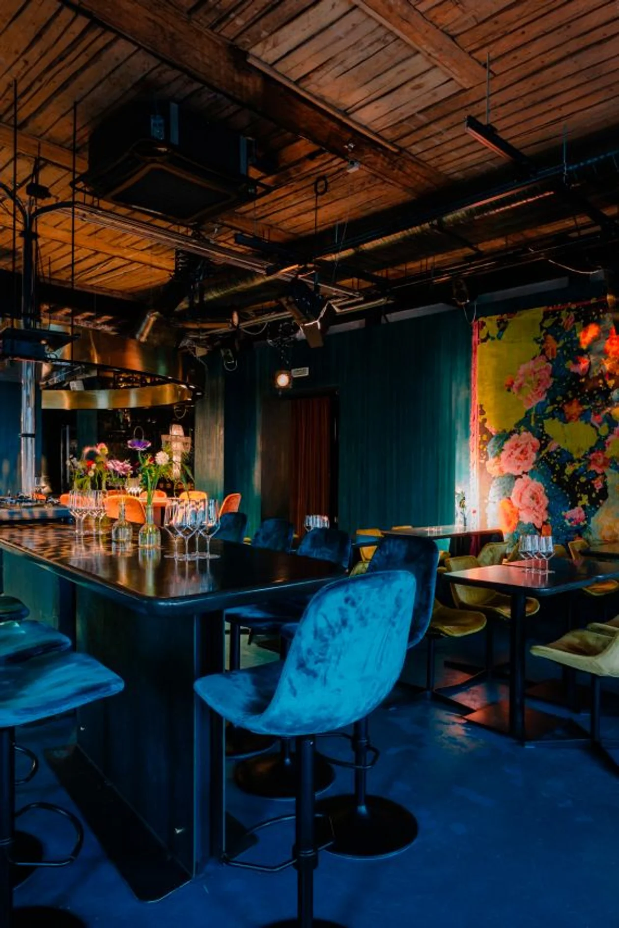 &#x424;&#x43e;&#x442;&#x43e;: <span style="background-color:transparent;color:rgb(0,0,0);font-family:Arial, sans-serif;">Big Wine Freaks</span>