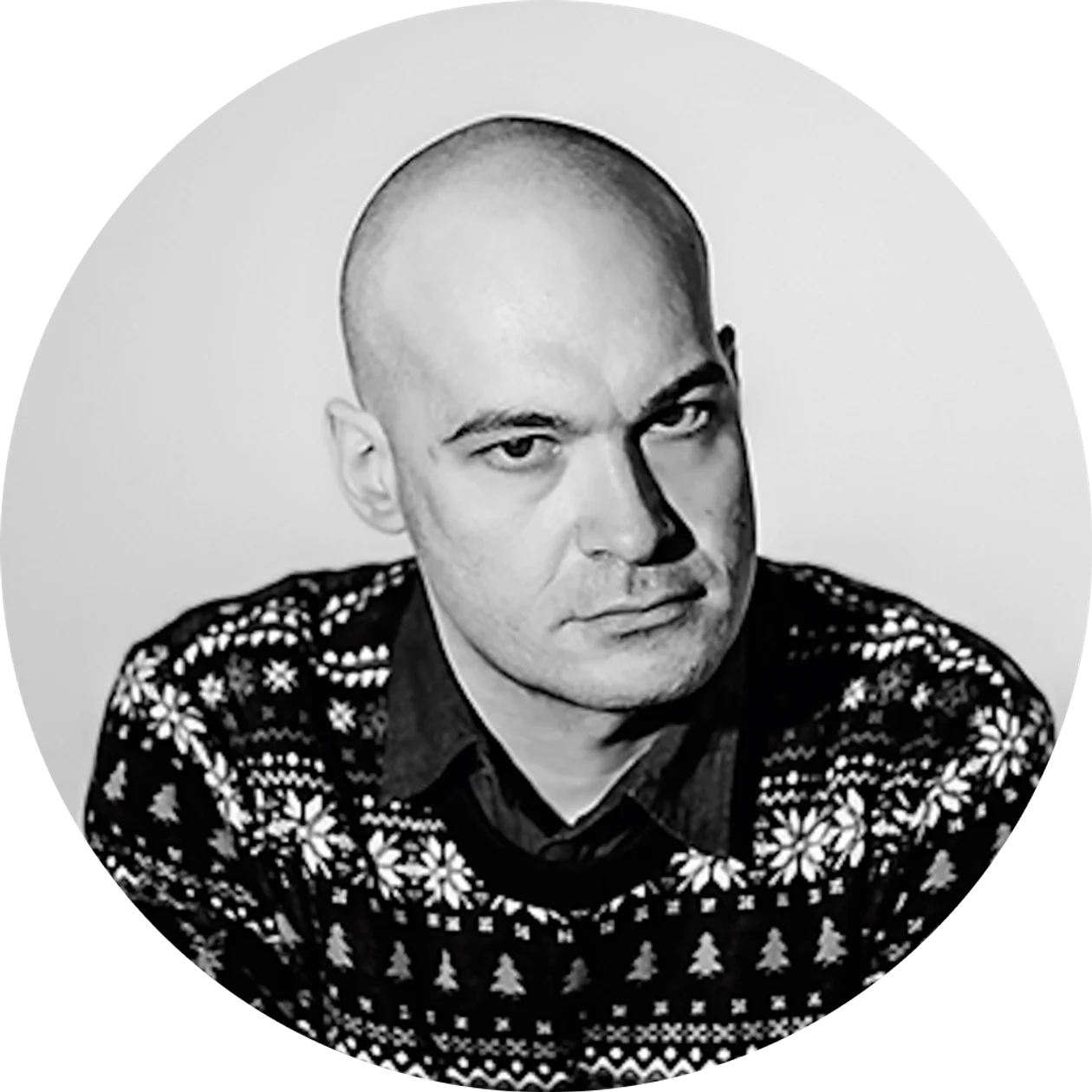 Антон Котенев<br>Журналист, выпускник философского факультета МГУ